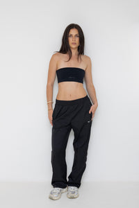 Lightweight Straight Leg Pants with Zip Pockets in Black | Real Collection